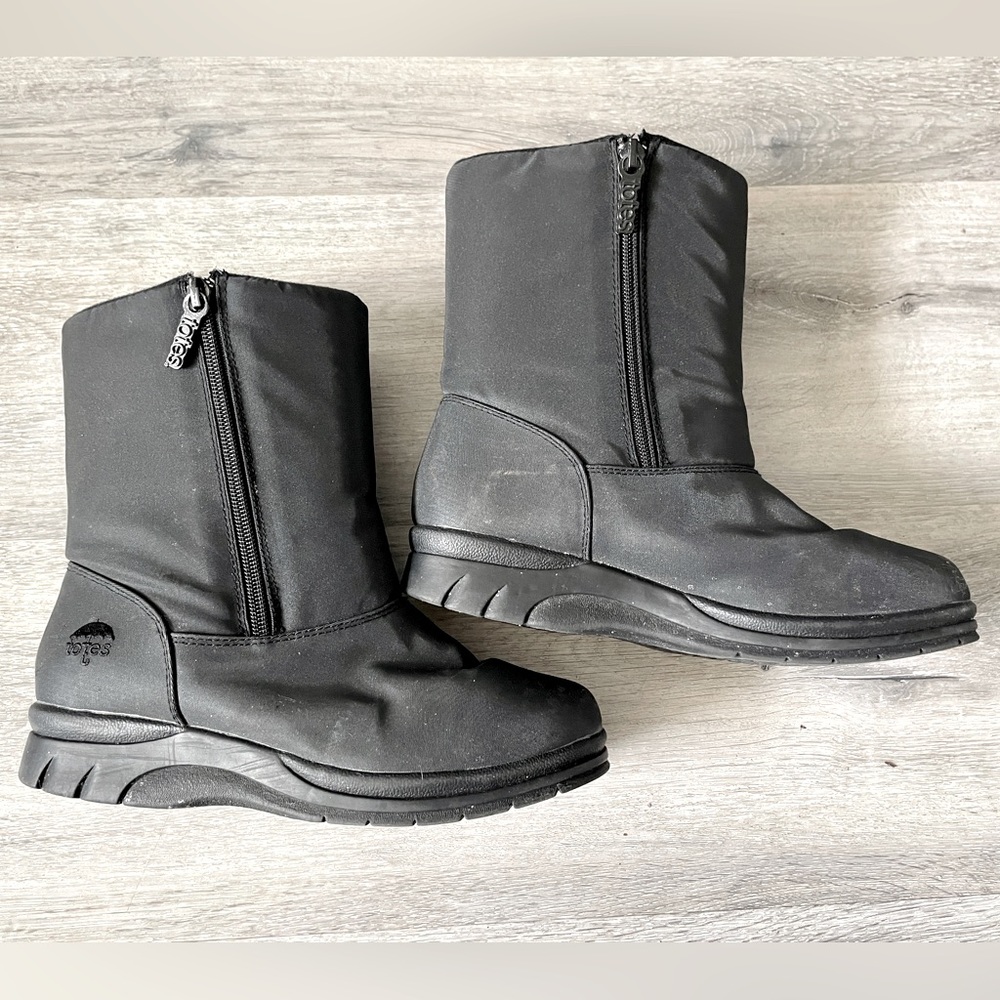 TOTES Women's Gina Waterproof Winter Snow Boot 6 W, Black